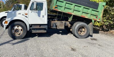 2001 International Dump