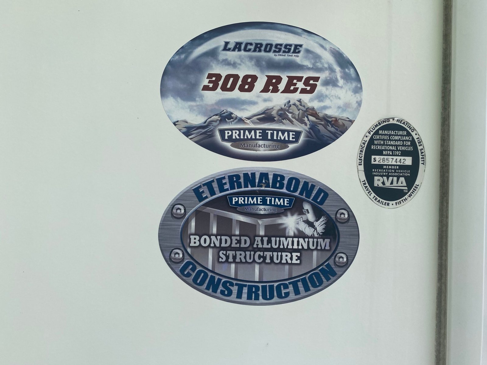 
								2012 Lacrosse Travel Trailer full									