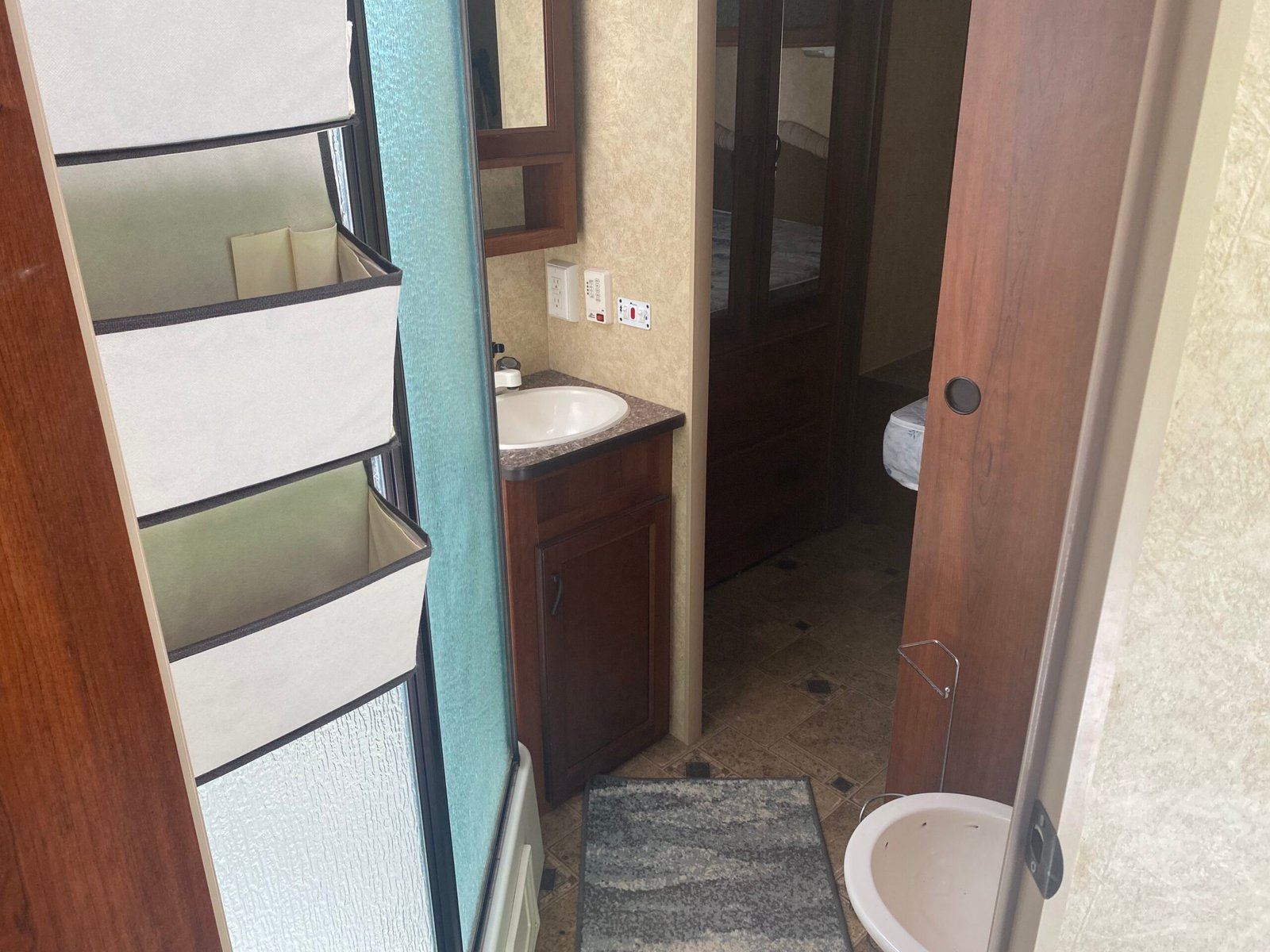 
								2012 Lacrosse Travel Trailer full									